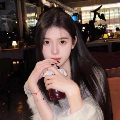 乳房与月亮